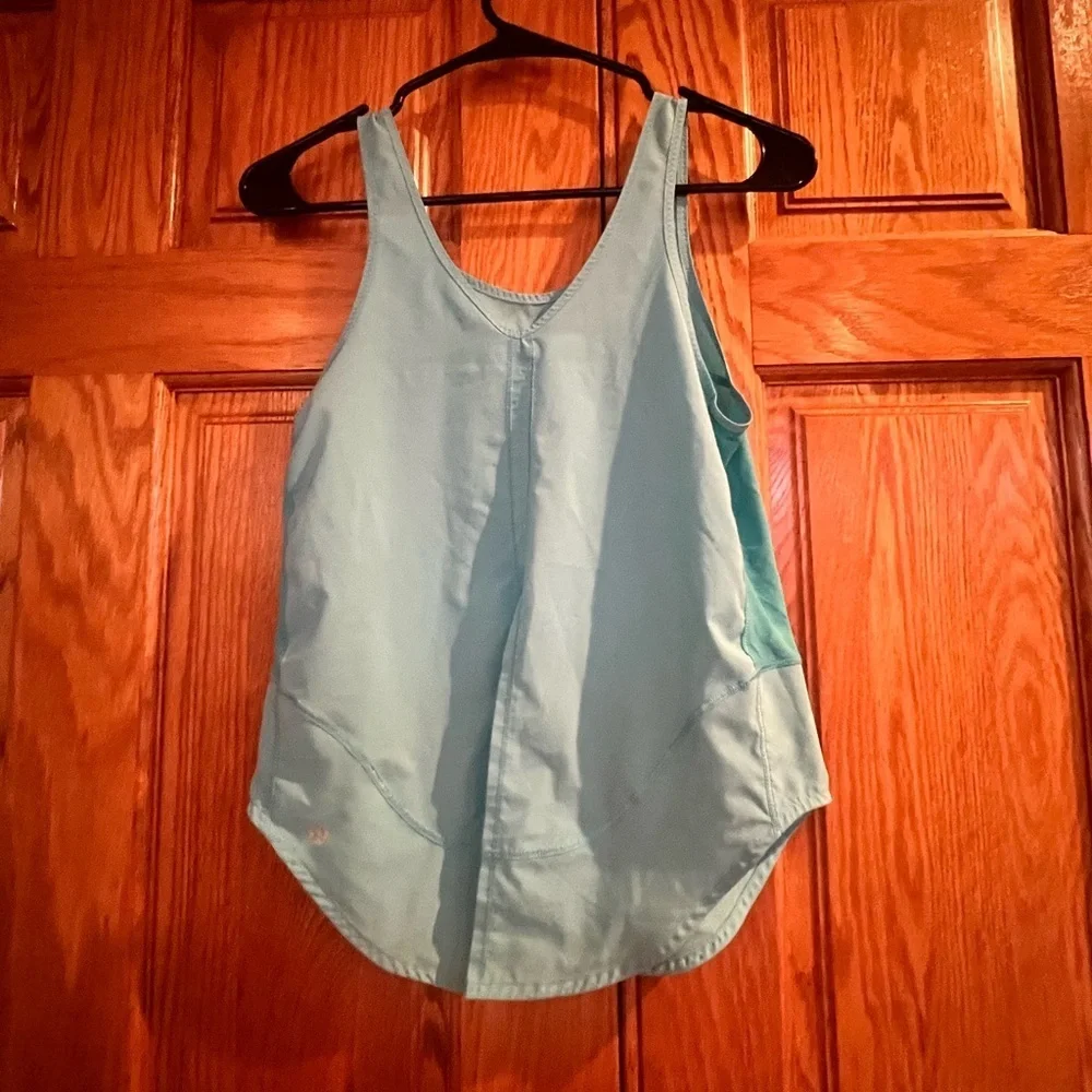 Lululemon - Lululemon Run - Featherweight Singlet